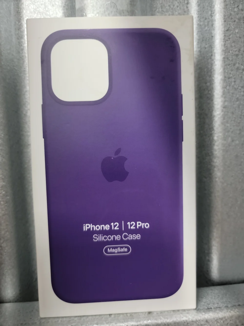 Apple Original Silicone Case for iPhone 12 / 12 Pro - Purple, Amethyst